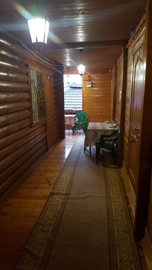 Гостиница У Ирины Пицунда Экстерьер фото